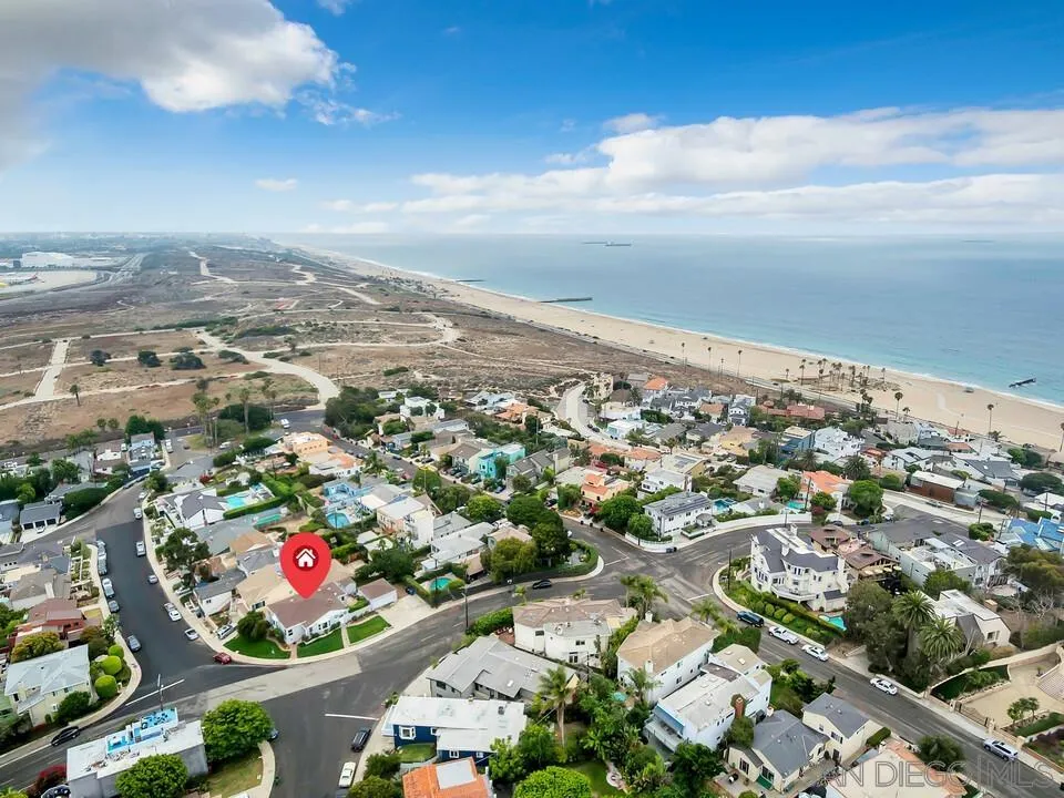 7501 Earldom Avenue Playa del Rey, CA 90293 - Photo 10 of 12 an aerial view of a city