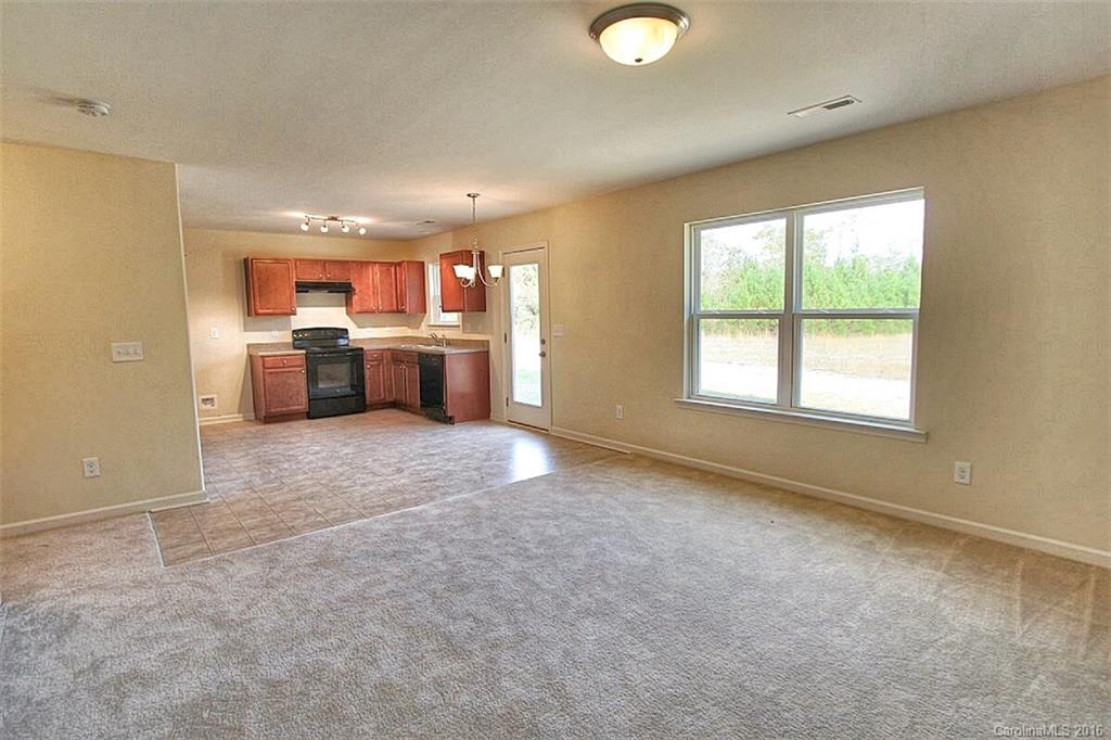 2512 Hart Road, Unit 15 Charlotte, NC 28214 - Photo 6 of 17 Gallery Image 6