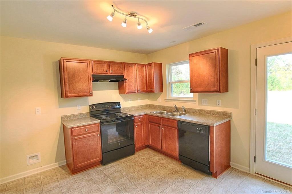 2512 Hart Road, Unit 15 Charlotte, NC 28214 - Photo 7 of 17 Gallery Image 7