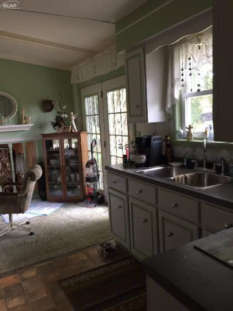 13186 North Linden Road Clio, MI 48420 - Photo 4 of 42 20452574-3.JPG