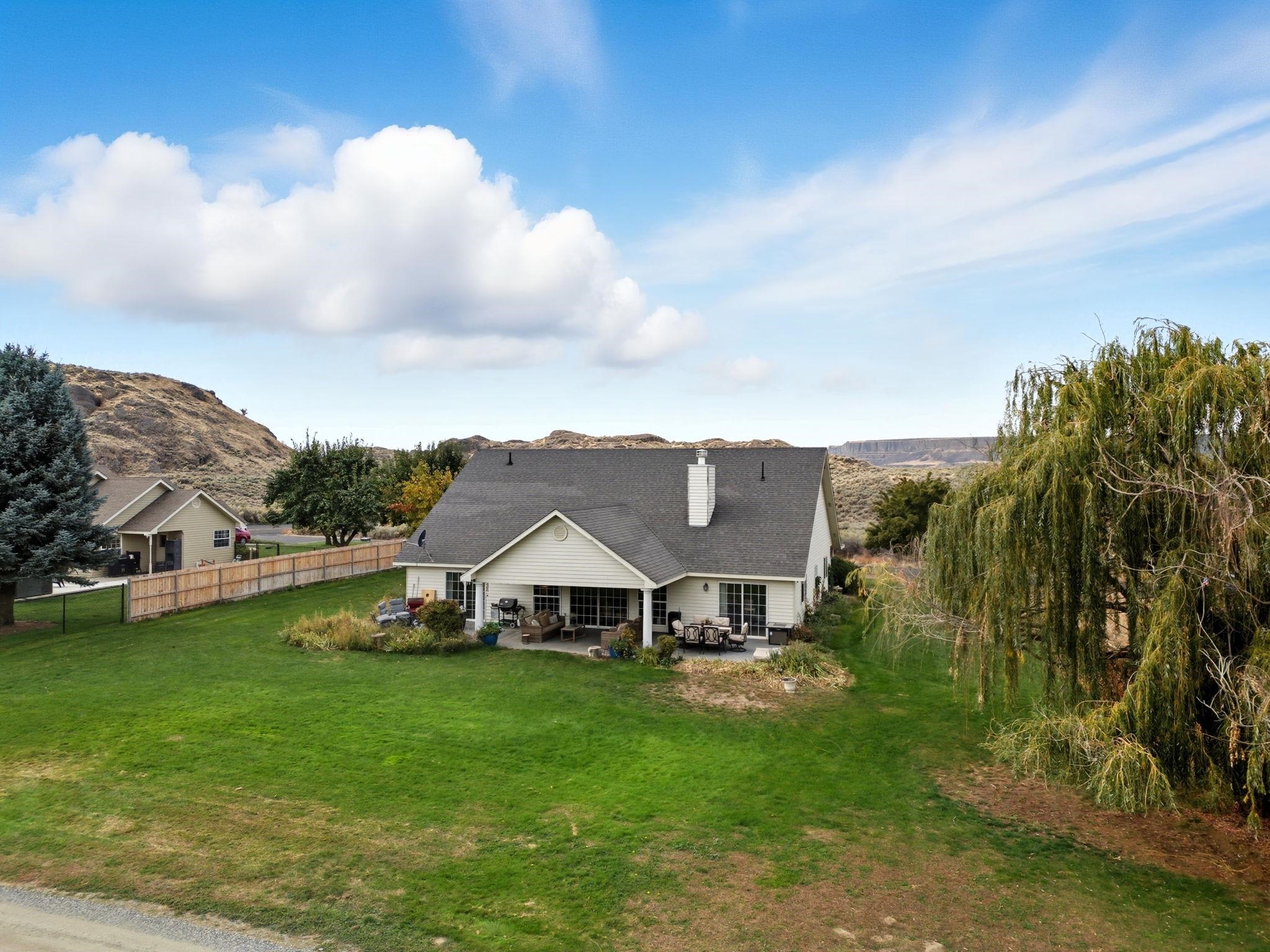 57169 Fairway Road Electric City, WA 99123 - Photo 41 of 50