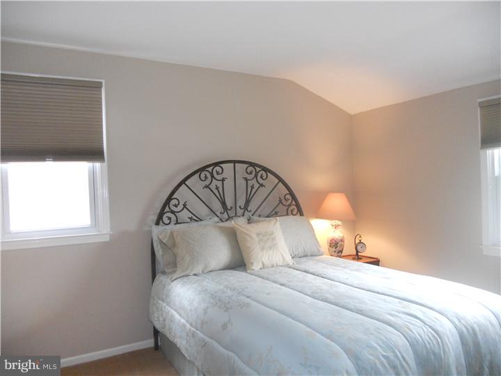 175 Manor Road Huntingdon Valley, PA 19006 - Photo 9 of 15 Gallery Image 9