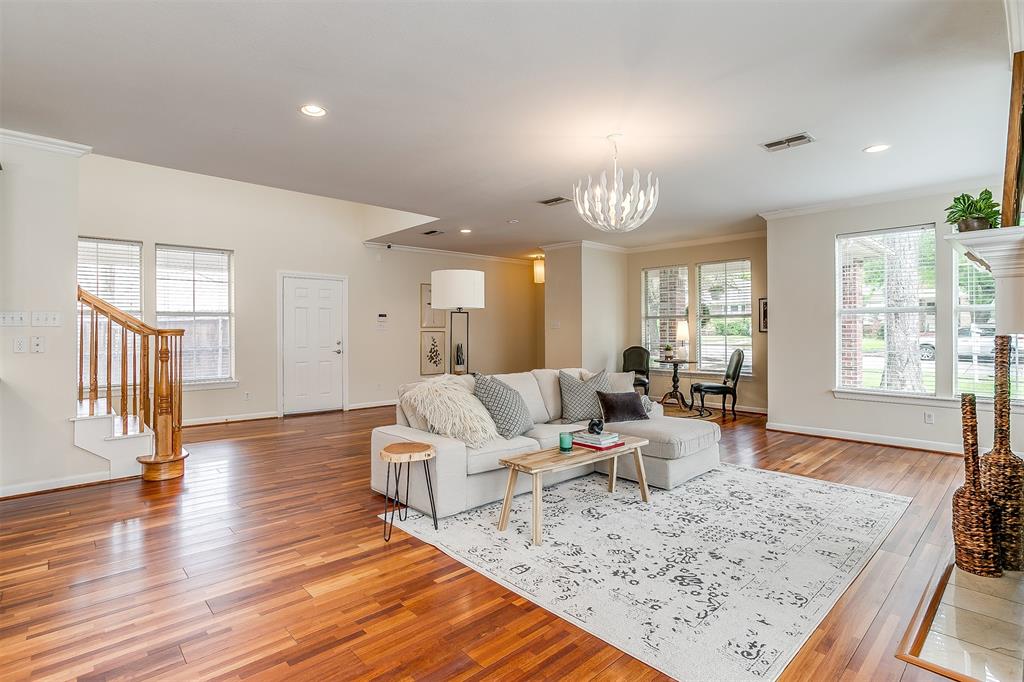 2314 West Rosedale Street South Fort Worth, TX 76110 - Photo 9 of 40