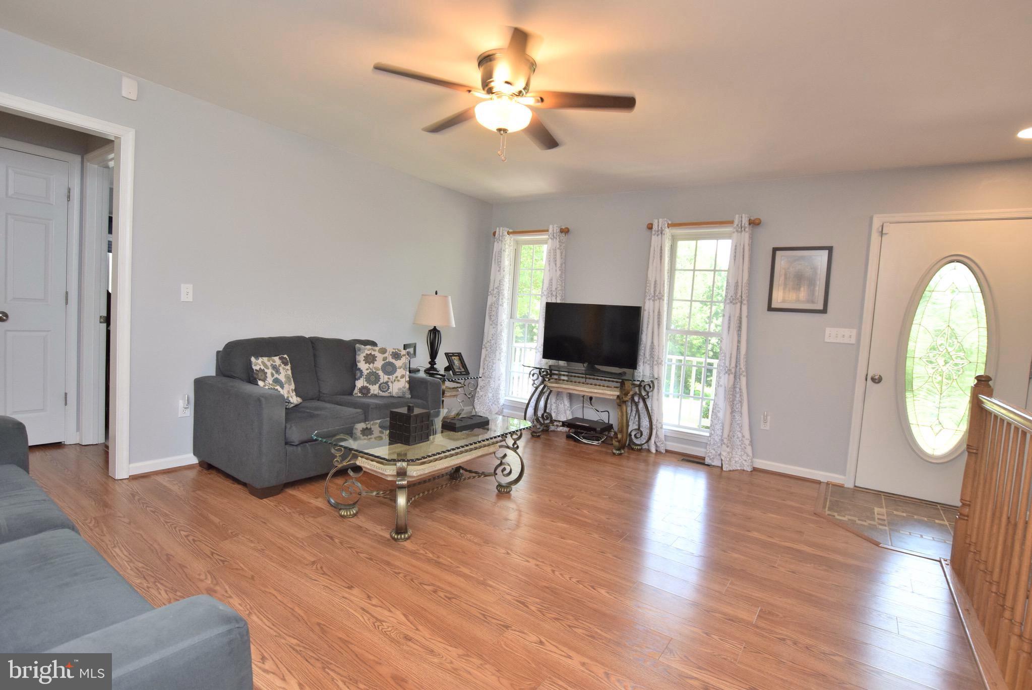 10040 Dulaney Road Rixeyville, VA 22737 - Photo 5 of 30 Living Room