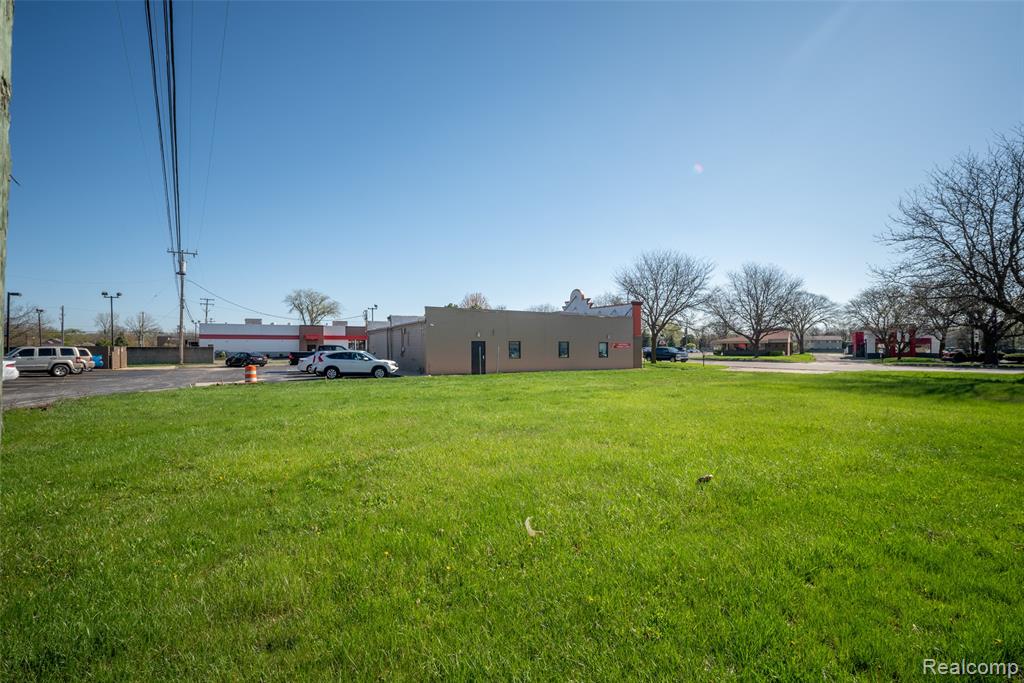 27200 Telegraph Road Flat Rock, MI 48134 - Photo 14 of 15
