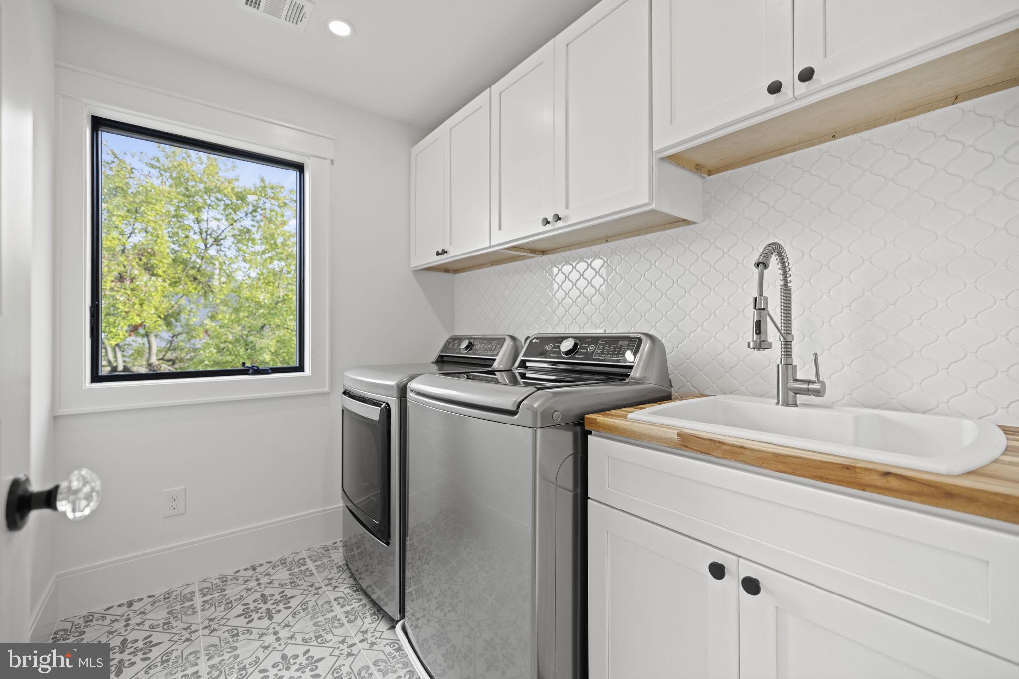 3602 Russell Road Alexandria, VA 22305 - Photo 29 of 66 Laundry room on bedroom level for easy convenience