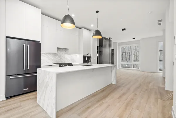 $710,000 | 3210 North Keeler Avenue, Chicago, IL 60641