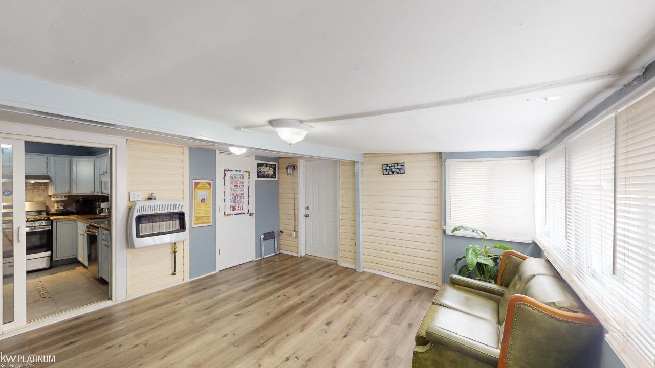 1460 Hampton Road Mount Clemens, MI 48043 - Photo 10 of 32 50137778-3e36cf95-084f-4ca7-9bd4-fcd4e3dedd57.JPG