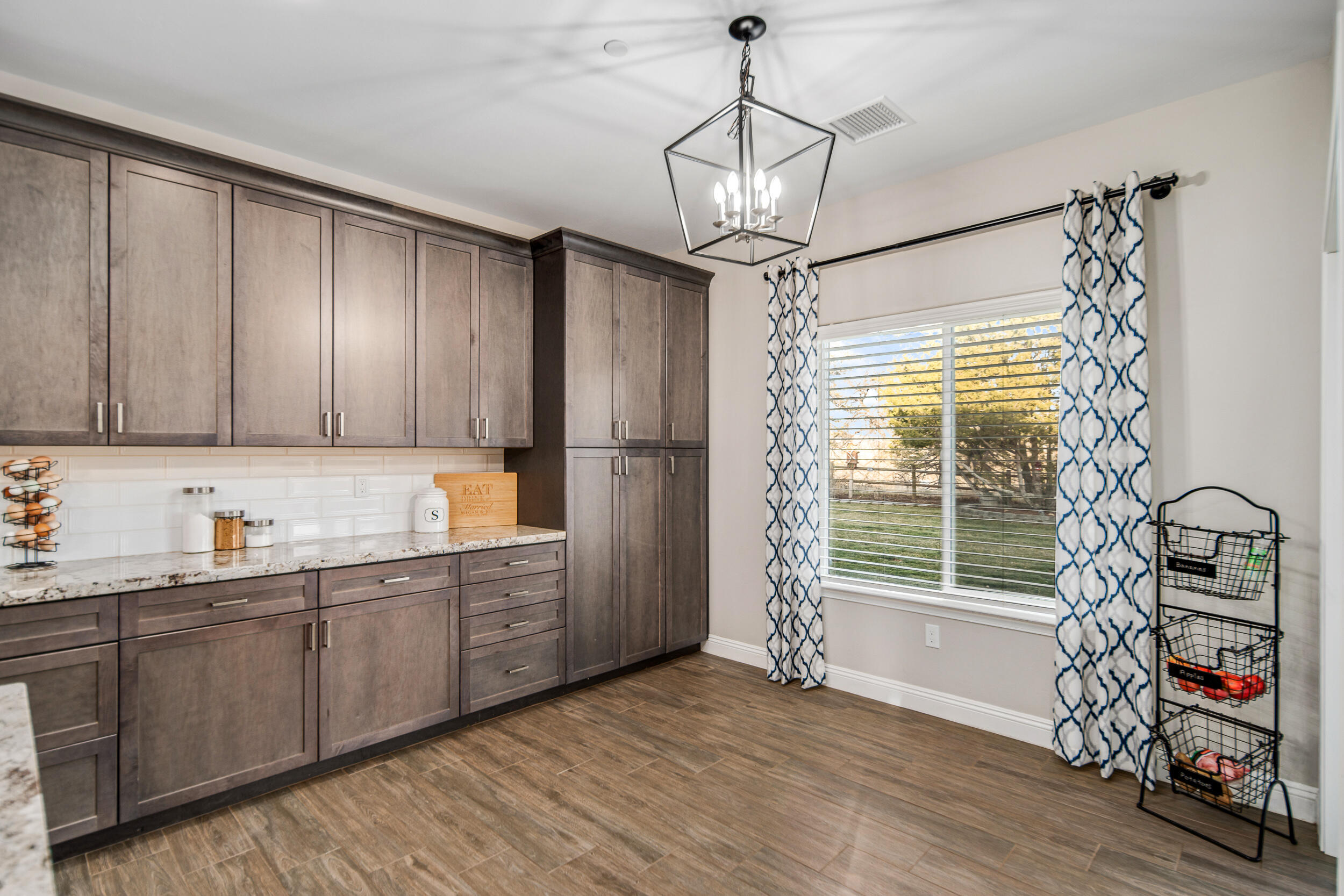 20908 Ridgeway Drive Tehachapi, CA 93561 - Photo 15 of 40 Ridgeway-16