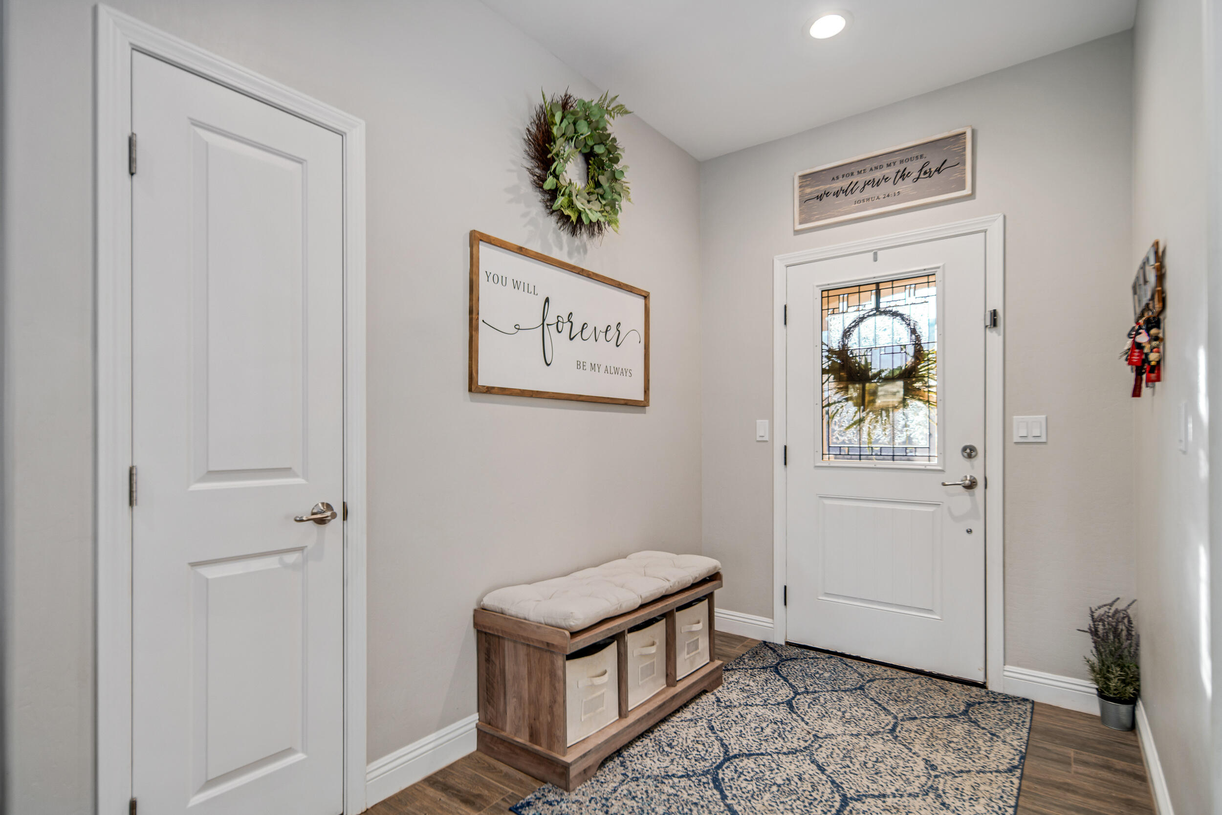 20908 Ridgeway Drive Tehachapi, CA 93561 - Photo 5 of 40 Ridgeway-06