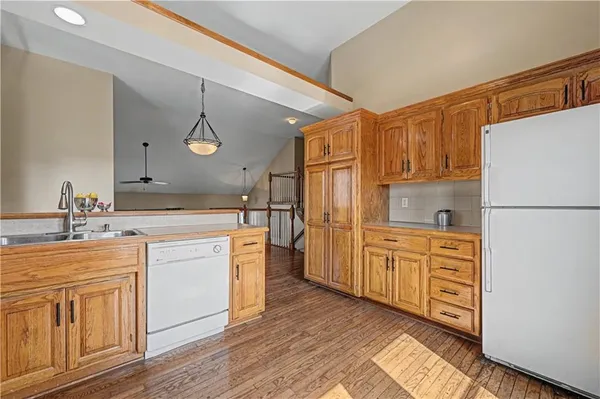 $420,000 | 1225 Southeast 12th Street, Lee's Summit, MO 64081