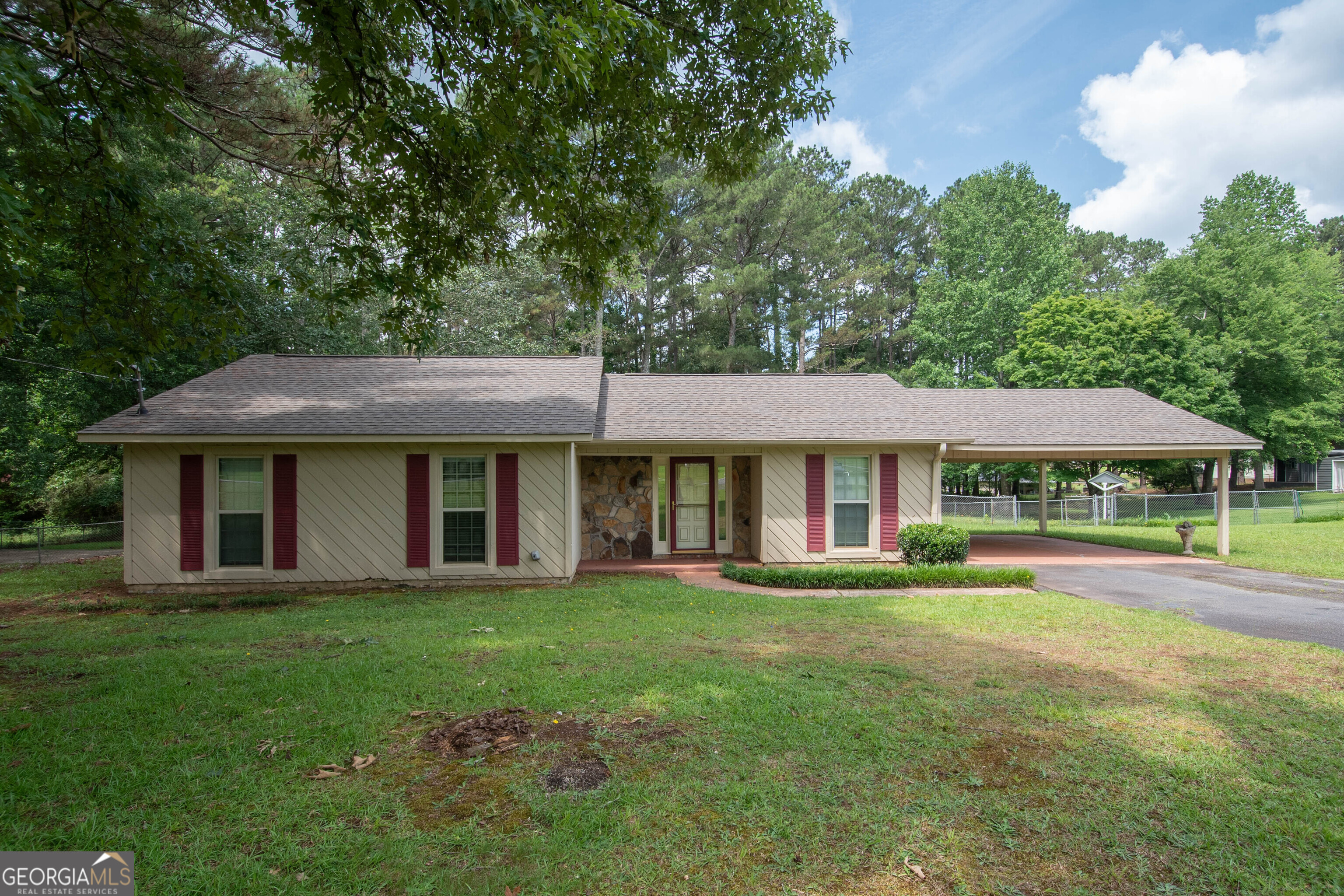 95 Beaver Run LaGrange, GA 30241 - Photo 2 of 37