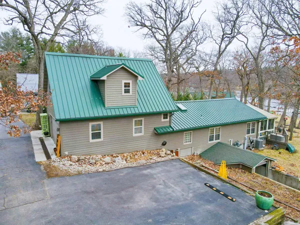 $835,000 | 284 East Richardson Springs Road, Edgerton, WI 53534