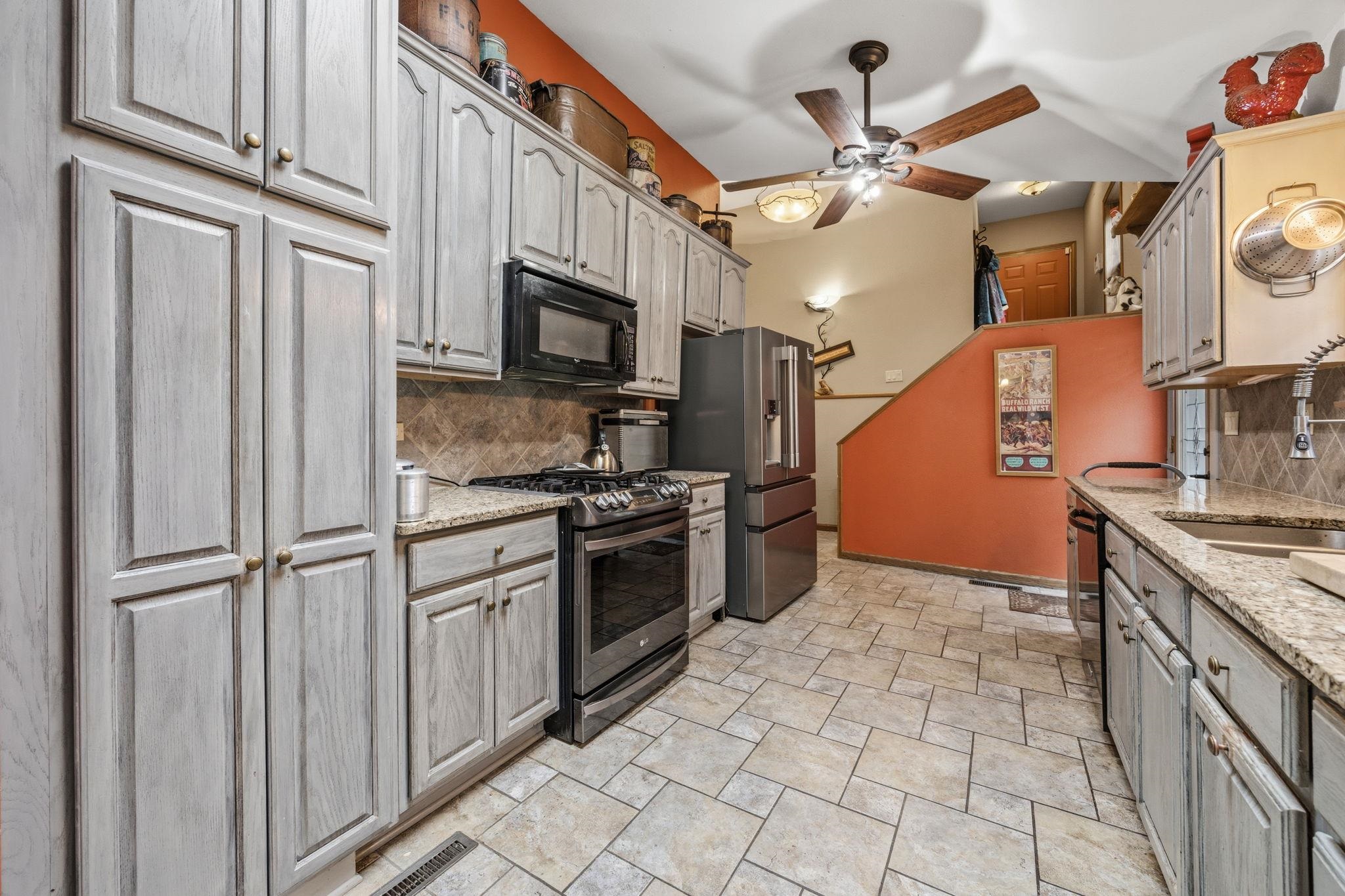 284 East Richardson Springs Road Edgerton, WI 53534 - Photo 12 of 80