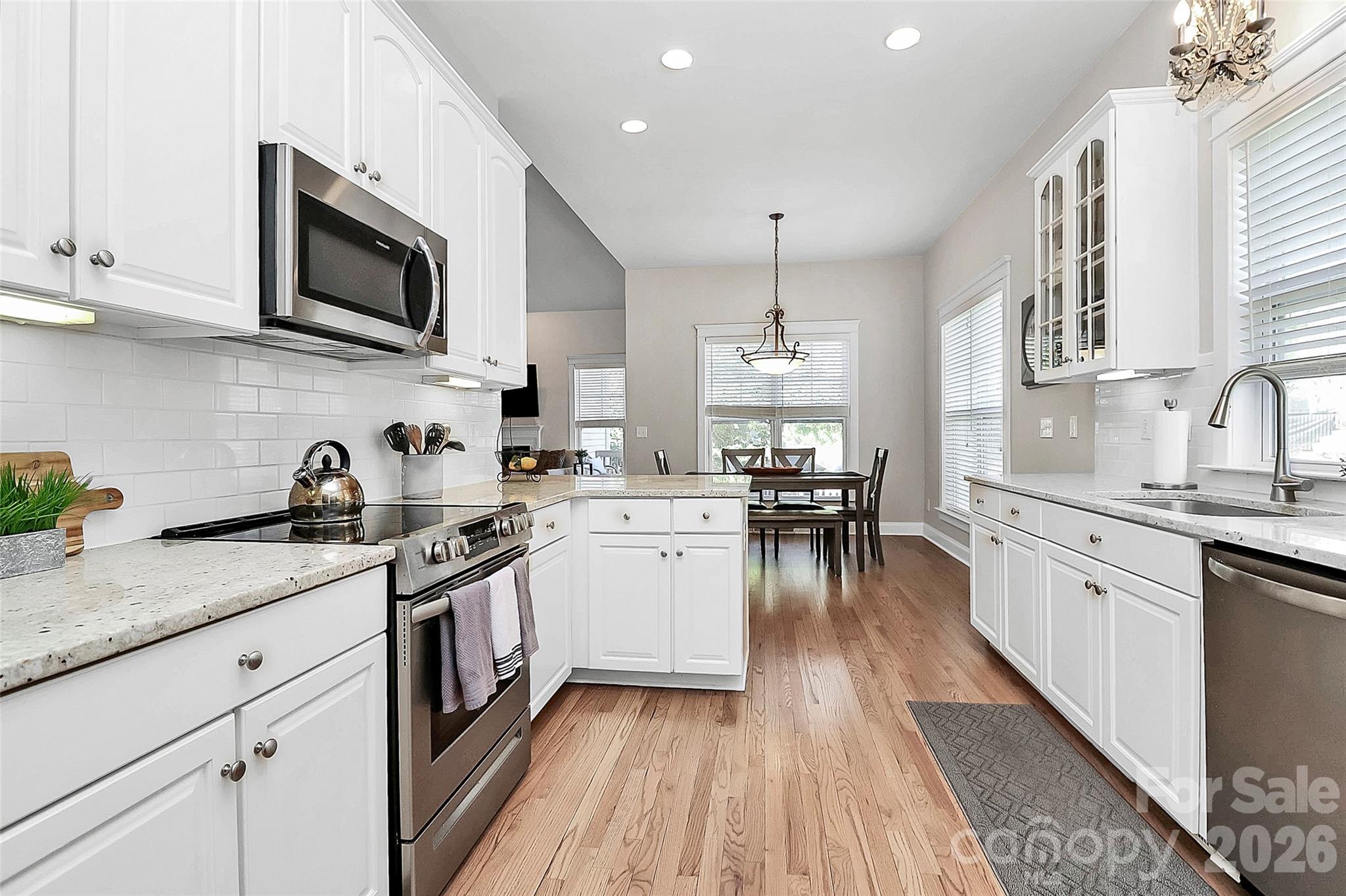 366 Shoreline Parkway Tega Cay, SC 29708 - Photo 10 of 37