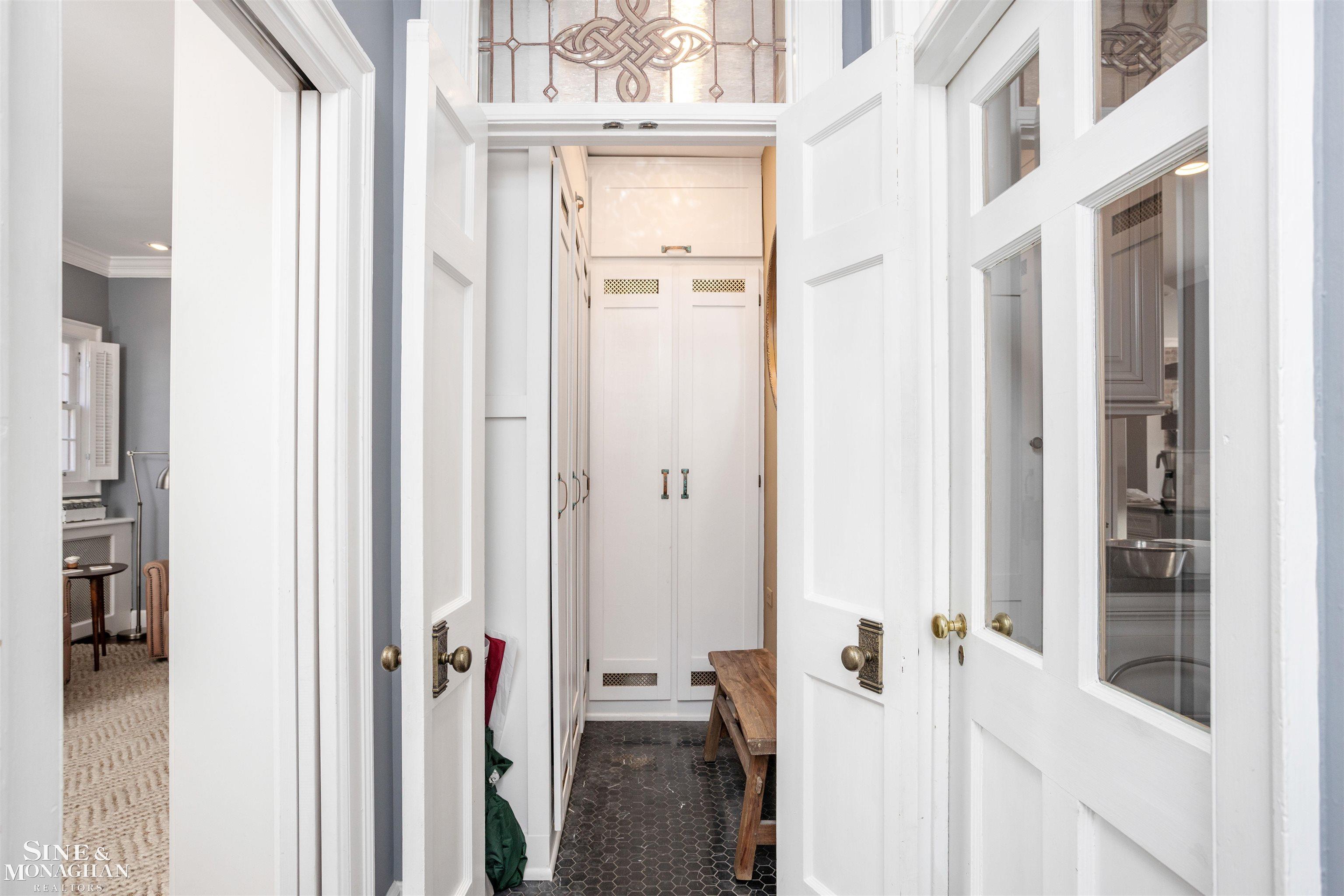 27 Beverly Road Grosse Pointe Farms, MI 48236 - Photo 10 of 99