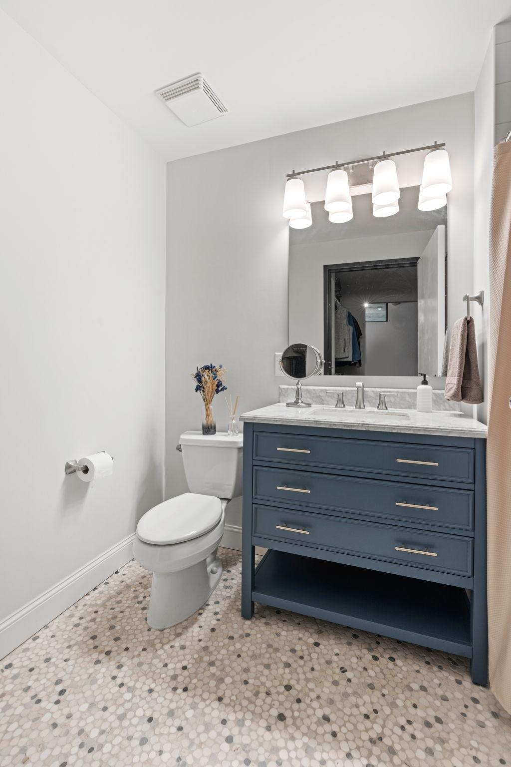 720 North 4th Street, Unit 213 Minneapolis, MN 55401 - Photo 12 of 29
