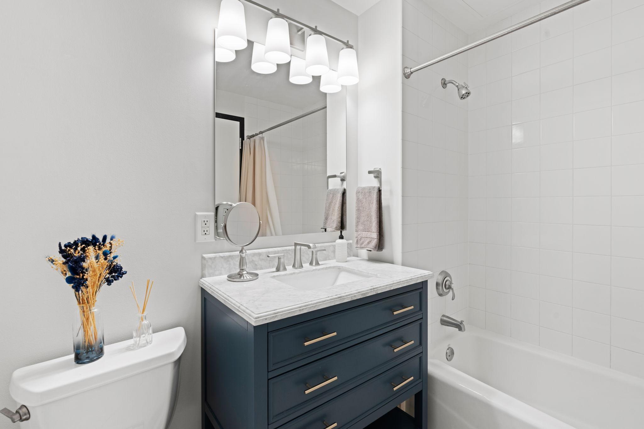 720 North 4th Street, Unit 213 Minneapolis, MN 55401 - Photo 13 of 29