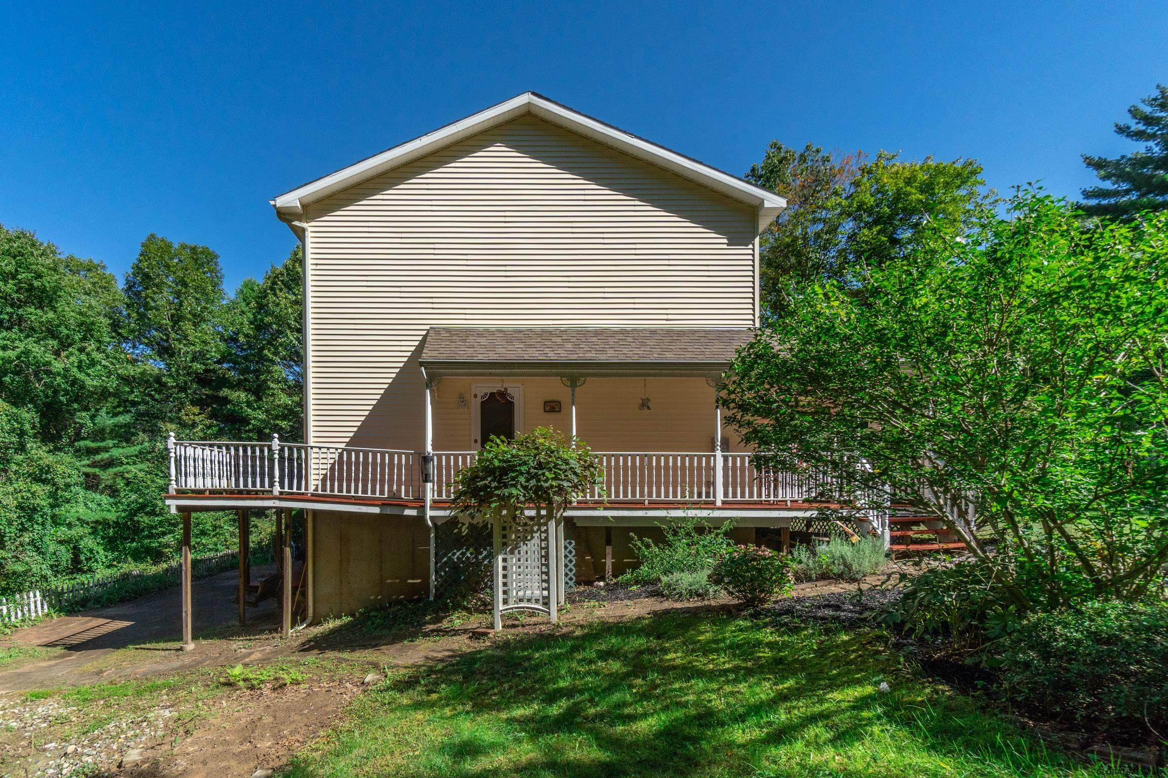 178 George Thompson Road Mechanicville, NY 12118 - Photo 9 of 58 Photo 9