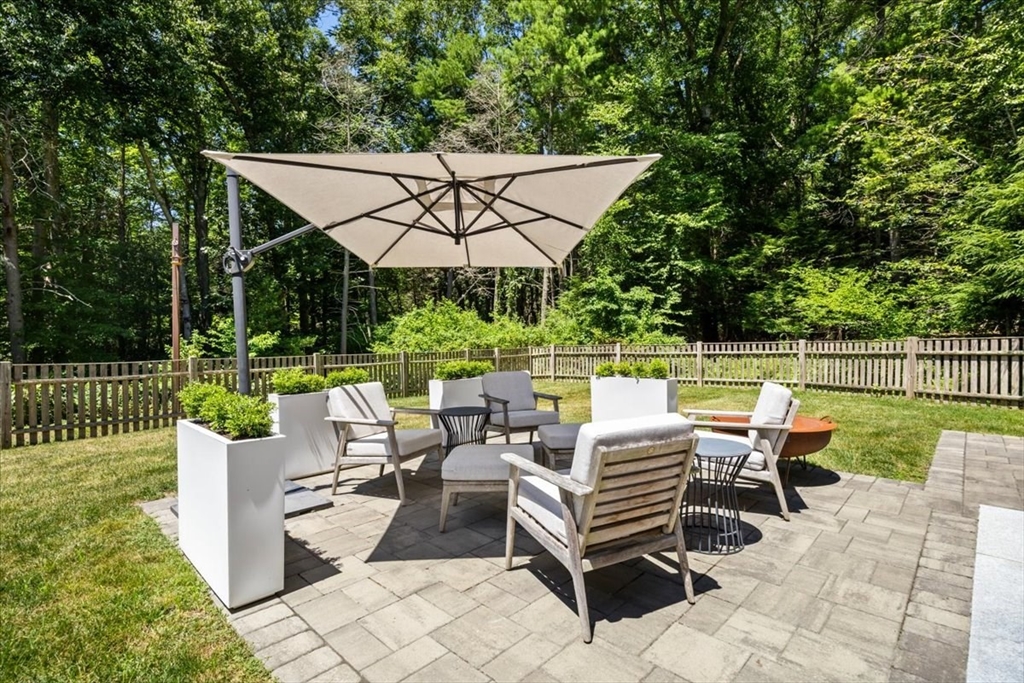 822 First Parish Road Scituate, MA 02066 - Photo 7 of 32