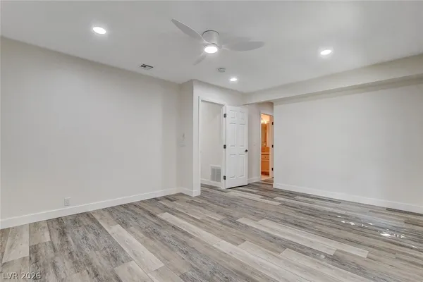 $2,800 | 2999 Bel Air Drive, Las Vegas, NV 89109