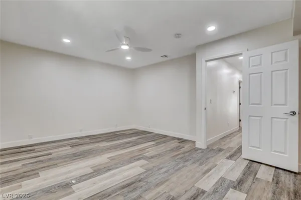 $2,800 | 2999 Bel Air Drive, Las Vegas, NV 89109