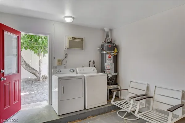 $2,800 | 2999 Bel Air Drive, Las Vegas, NV 89109