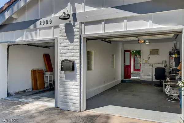 $2,800 | 2999 Bel Air Drive, Las Vegas, NV 89109