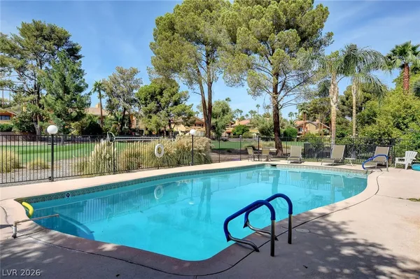 $2,800 | 2999 Bel Air Drive, Las Vegas, NV 89109