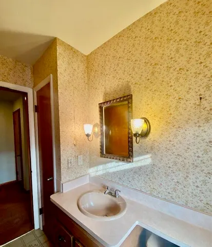 $234,900 | 2007 Arlington Avenue, Racine, WI 53403