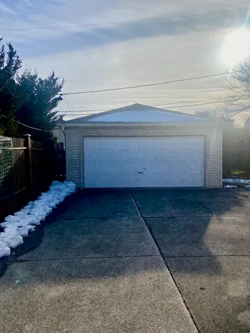 $234,900 | 2007 Arlington Avenue, Racine, WI 53403