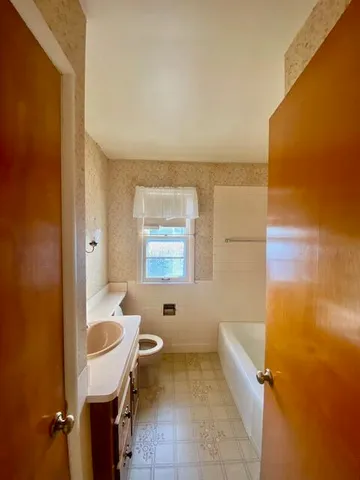 $234,900 | 2007 Arlington Avenue, Racine, WI 53403