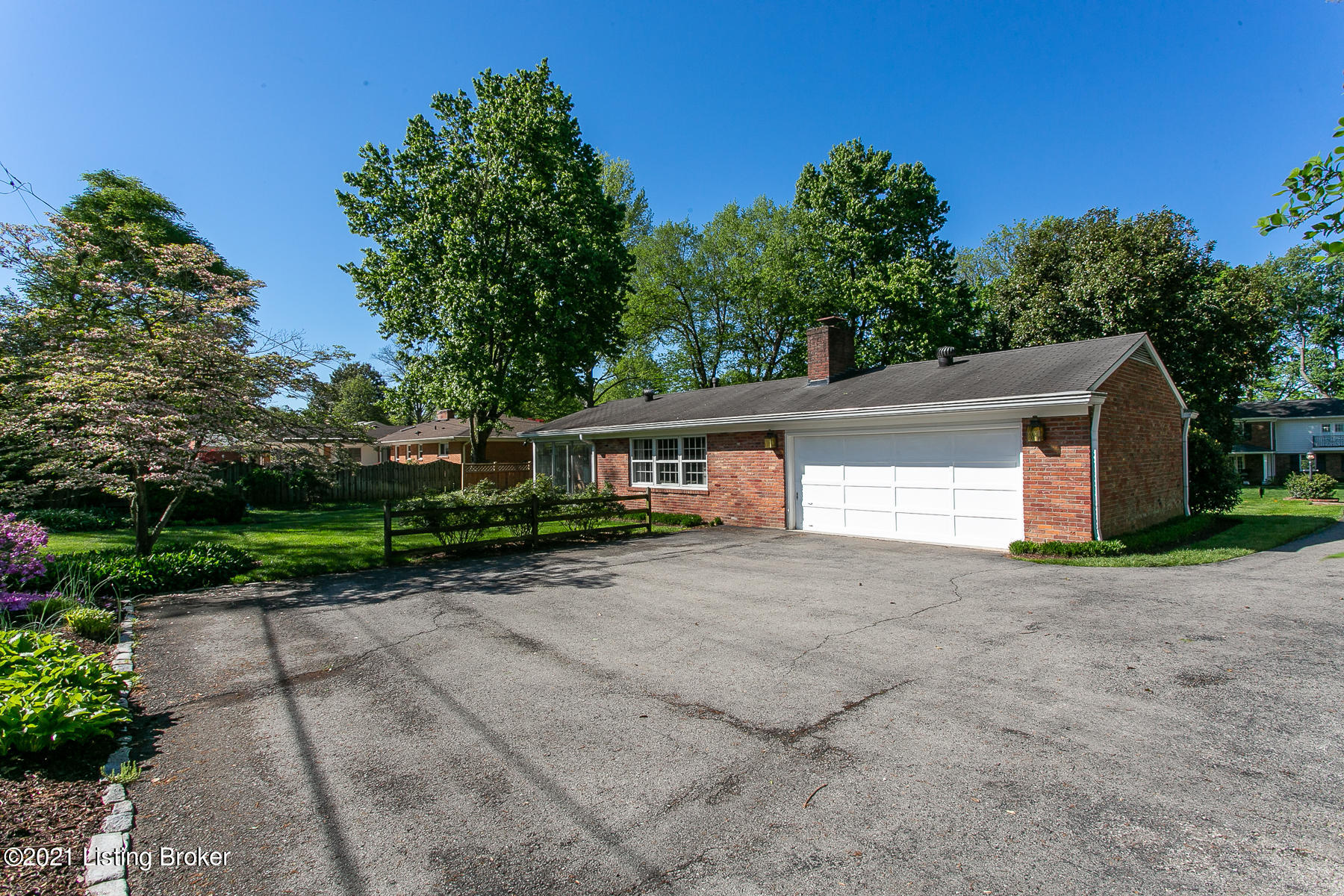 2305 Merrick Road Louisville, KY 40207 - Photo 43 of 55 2 Car Garage