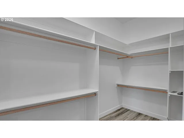 a black and white photo of a room