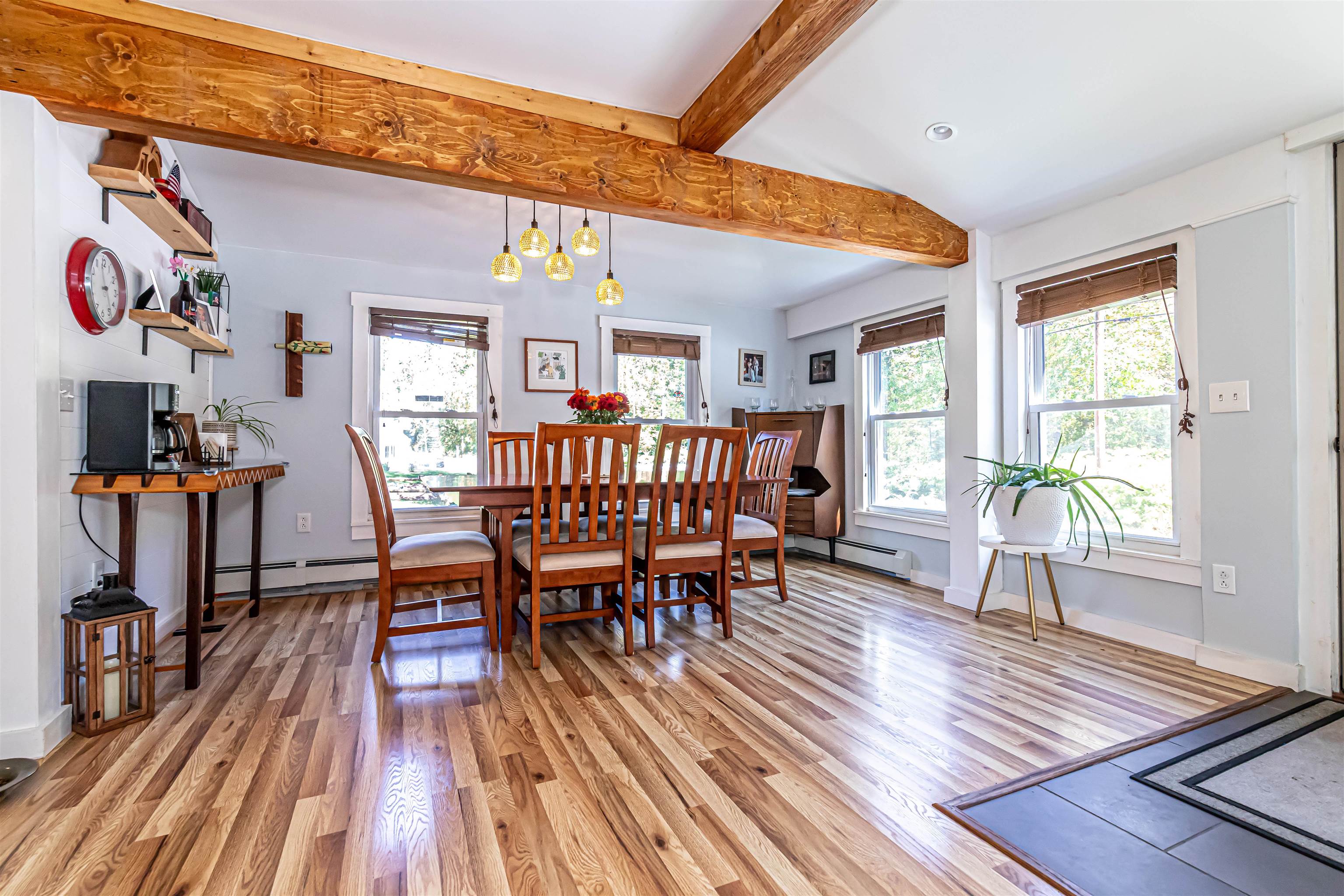 1936 Lake Shore Road Manchester, NH 03109 - Photo 6 of 38 Gallery Image 6