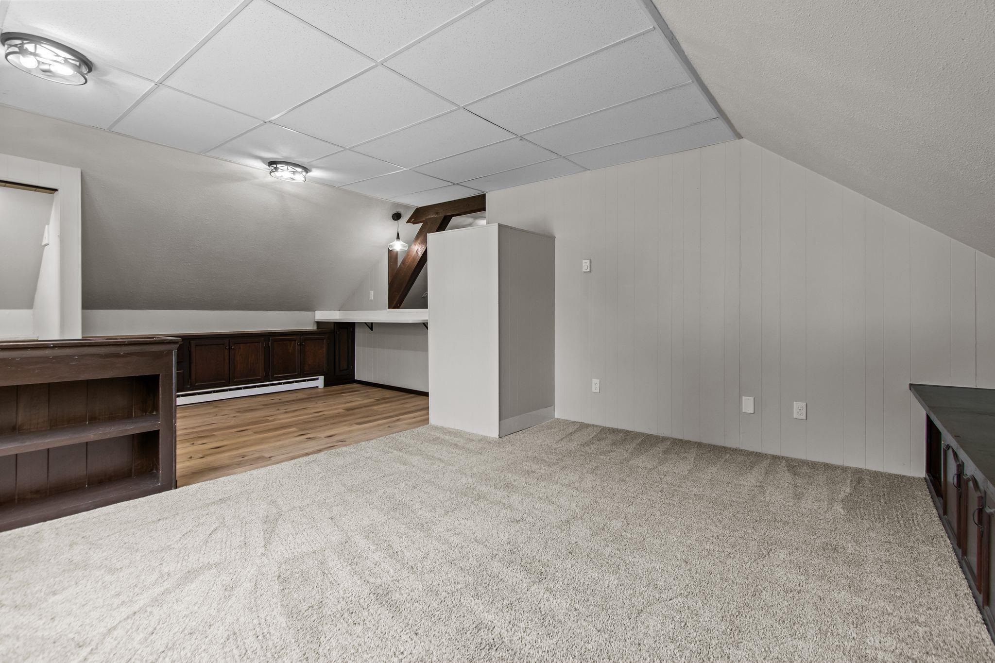 1903 East Apple Creek Road Appleton, WI 54913 - Photo 7 of 59