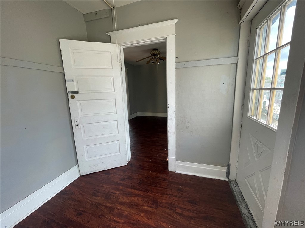 175 Freund Street Buffalo, NY 14215 - Photo 13 of 33 VACANT front upper unit