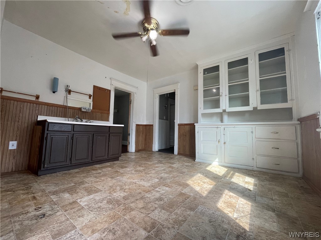 175 Freund Street Buffalo, NY 14215 - Photo 18 of 33 VACANT front upper unit