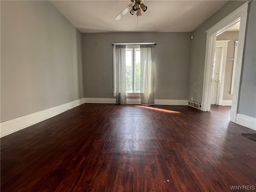 175 Freund Street Buffalo, NY 14215 - Photo 9 of 33 VACANT front upper unit