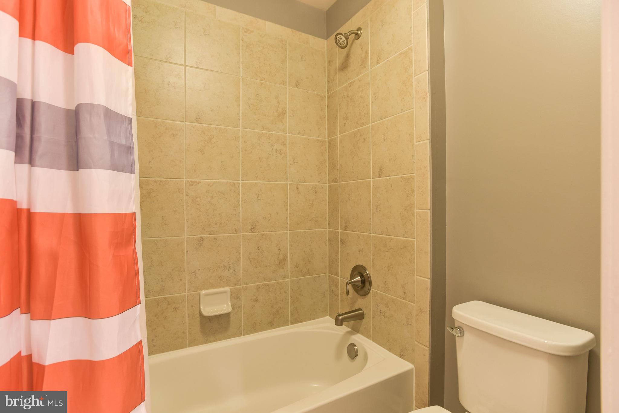 1042 Red Clover Road Gambrills, MD 21054 - Photo 24 of 52 Full Bath
