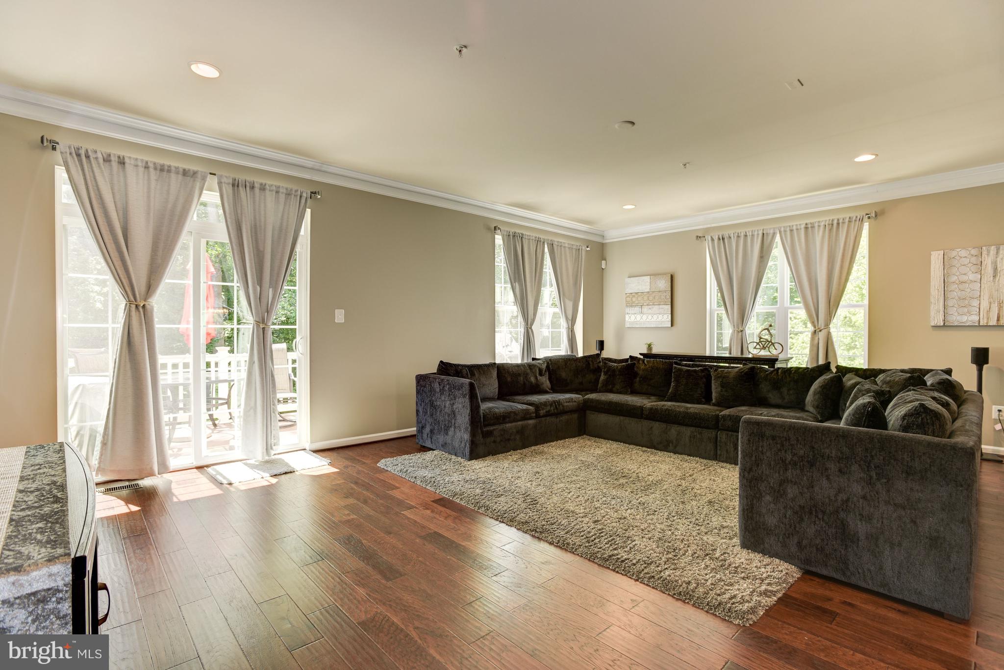 1042 Red Clover Road Gambrills, MD 21054 - Photo 9 of 52 Living Room