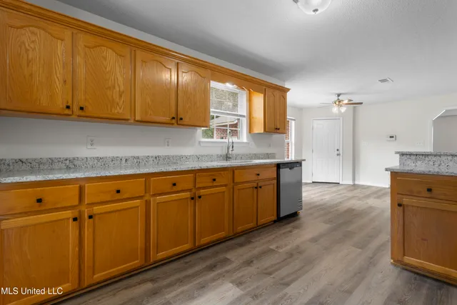 $1,750 | 8909 Mermaid Avenue, Ocean Springs, MS 39564