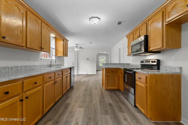 $1,750 | 8909 Mermaid Avenue, Ocean Springs, MS 39564