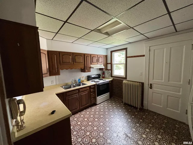 $212,000 | 802 West 4th Street, Sterling, IL 61081