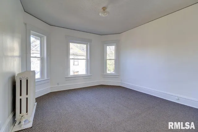 $212,000 | 802 West 4th Street, Sterling, IL 61081