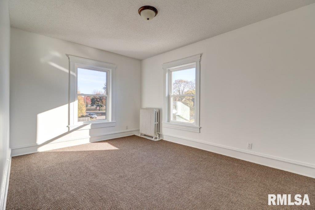 802 West 4th Street Sterling, IL 61081 - Photo 49 of 62