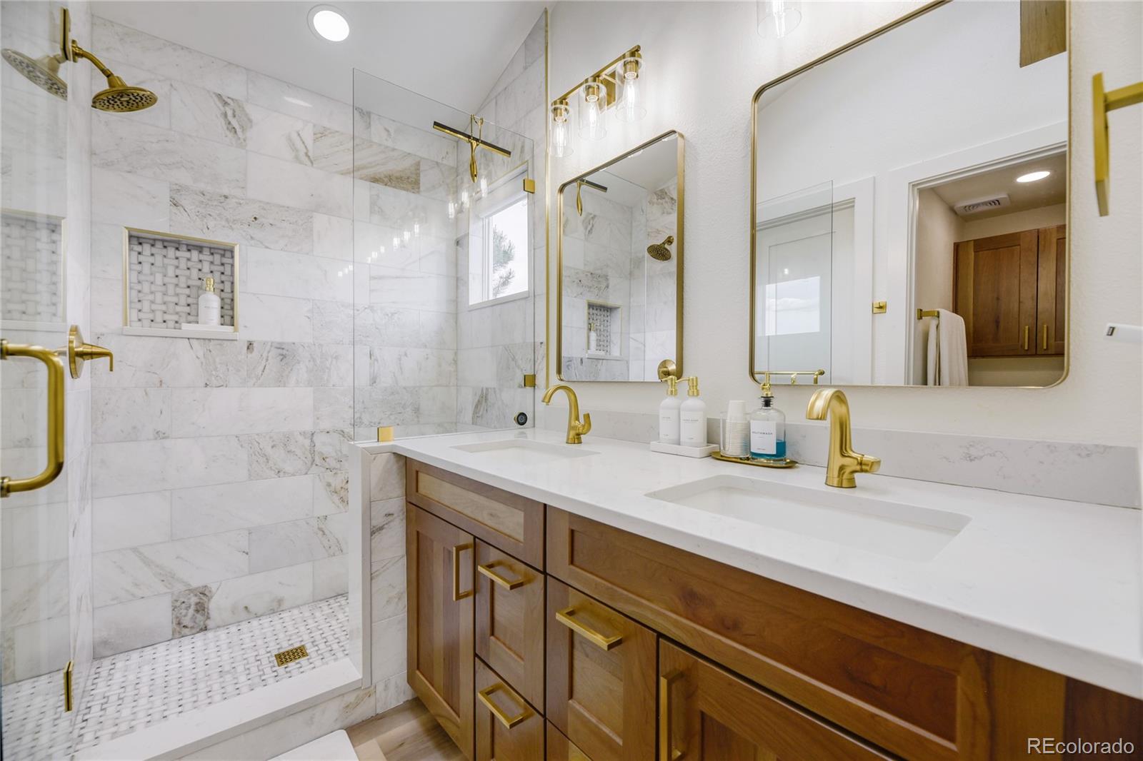 9308 Shadowglen Court Highlands Ranch, CO 80126 - Photo 14 of 34