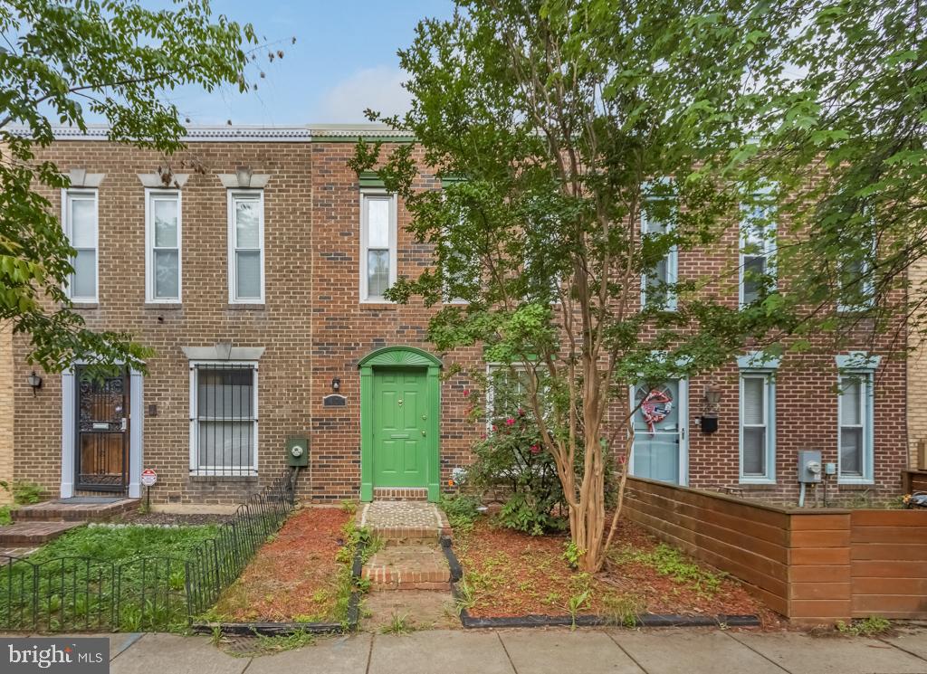 1422 Half St Southwest  