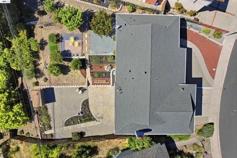 $799,000 | 3021 Glynis Drive, Richmond, CA 94806