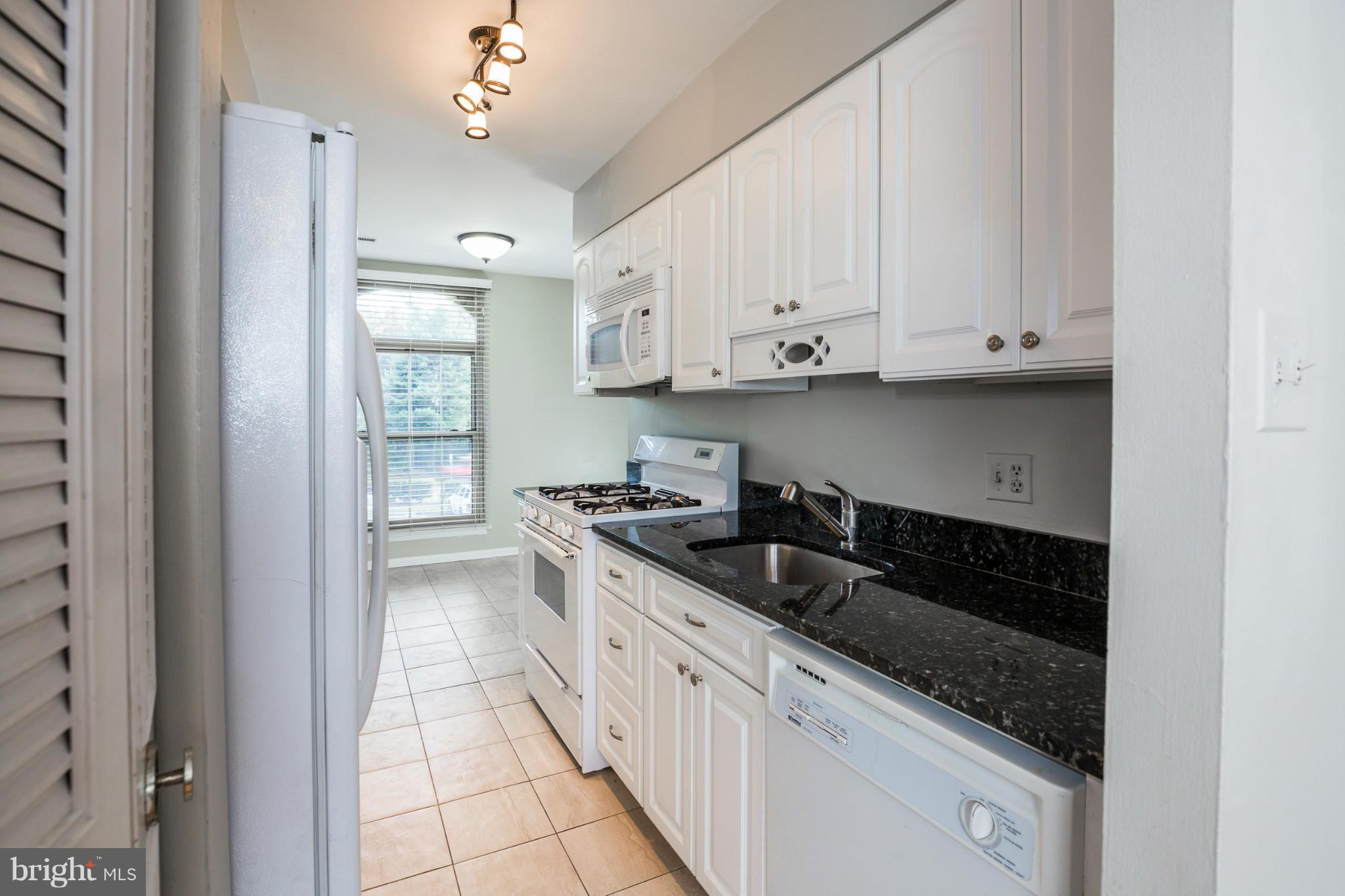 8316 Tobin Road, Unit 24 Annandale, VA 22003 - Photo 10 of 30 Kitchen